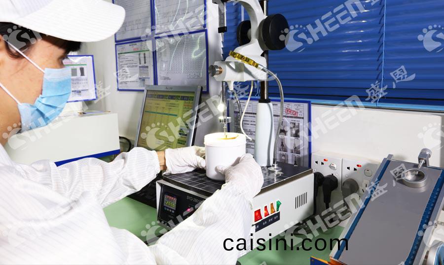 導熱硅脂(zhi)生産廠傢.jpg 導熱硅脂生産廠傢.jpg